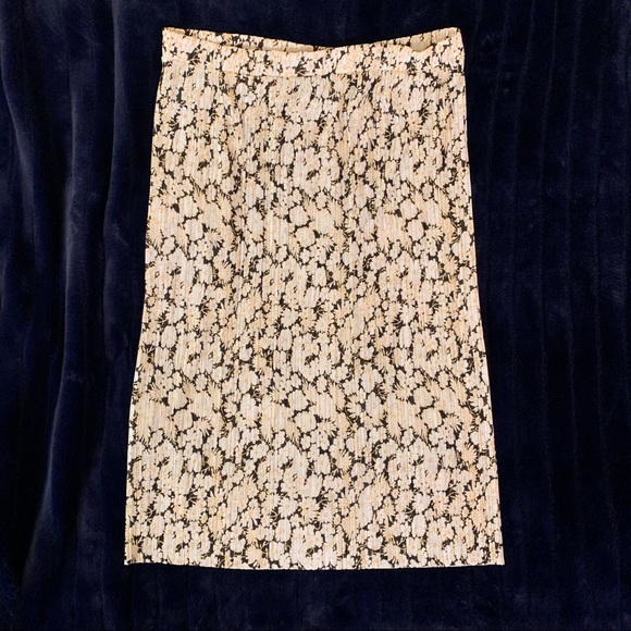 ASOS b&w floral midi skirt - Picture 1 of 5